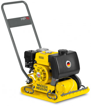 Виброплита Wacker Neuson MP-15 в прокат в Омске. У нас лучшая цена за сутки! Возможность взять в аренду с выгодной скидкой до 40% при экспресс доставке 24/7. И помните, ночью стоимость еще дешевле на 30%! #арендапрокат #виброплита #выгодно